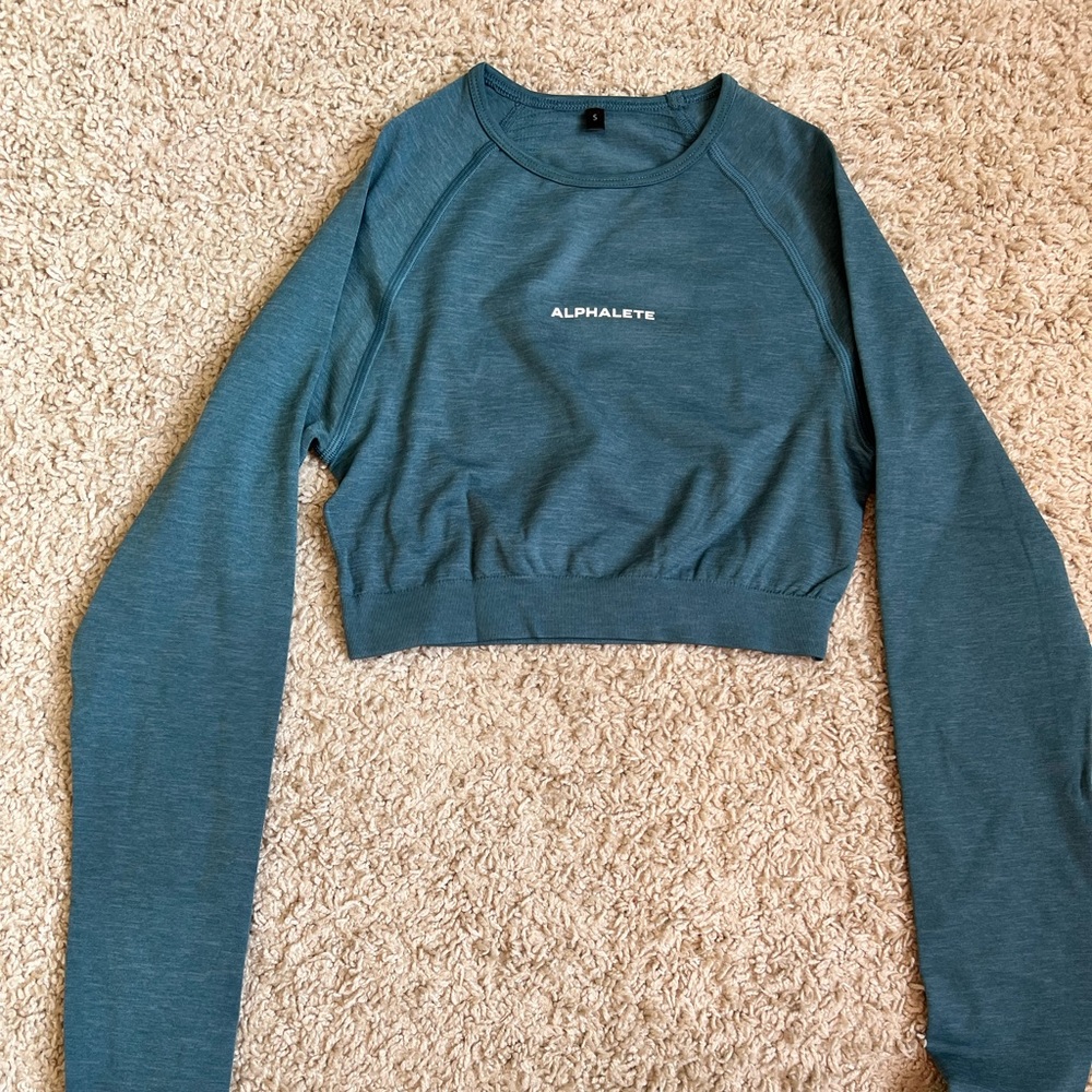 Amplify Lobg Sleeve Crop - Rainfall